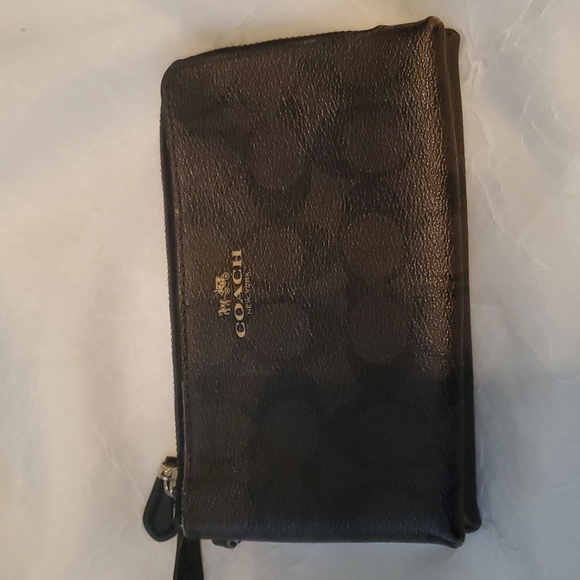 Coach Handbags - Coach coin purse